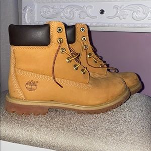 Lightly used timberland boots